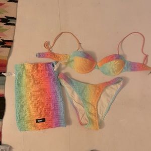 Like new! Small bottom xs top rainbow!